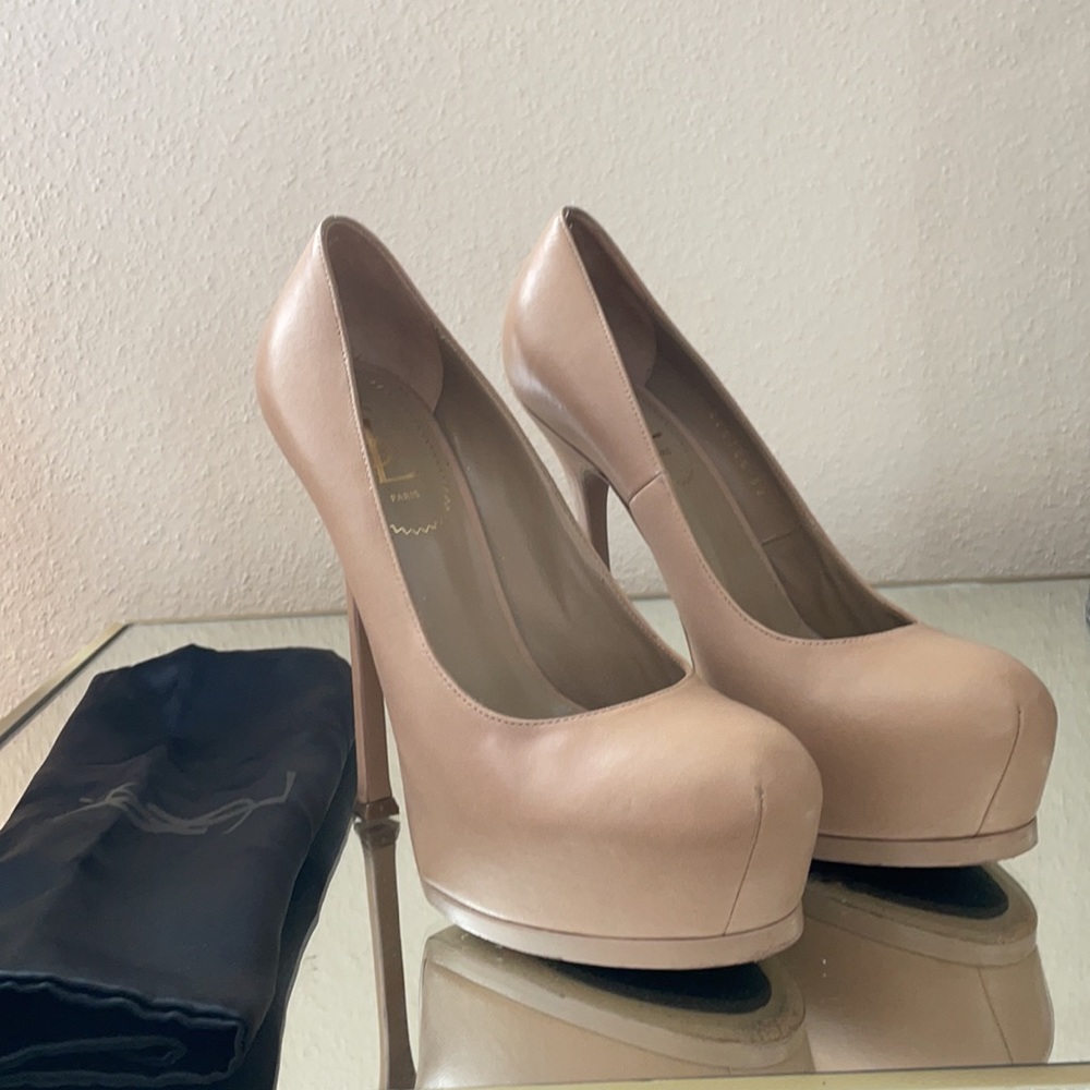YSL tribtoo Nude Stiletto Heel Size 39 worn once